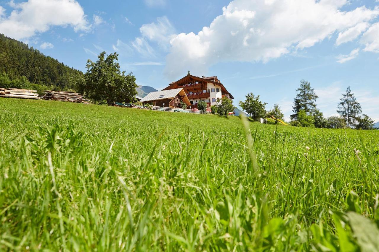 Gasthof Groebenhof Fulpmes Exterior foto