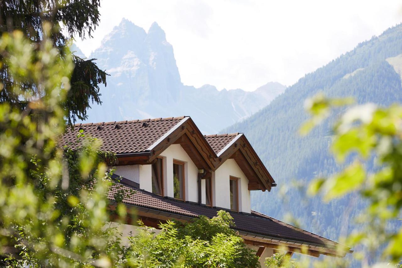 Gasthof Groebenhof Fulpmes Exterior foto