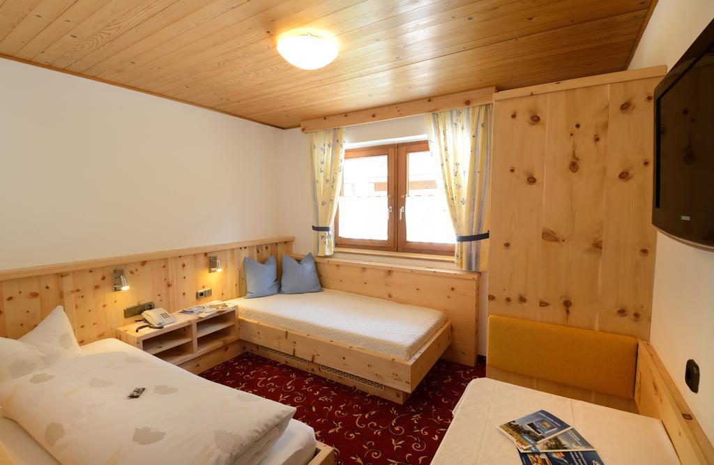 Gasthof Groebenhof Fulpmes Cameră foto
