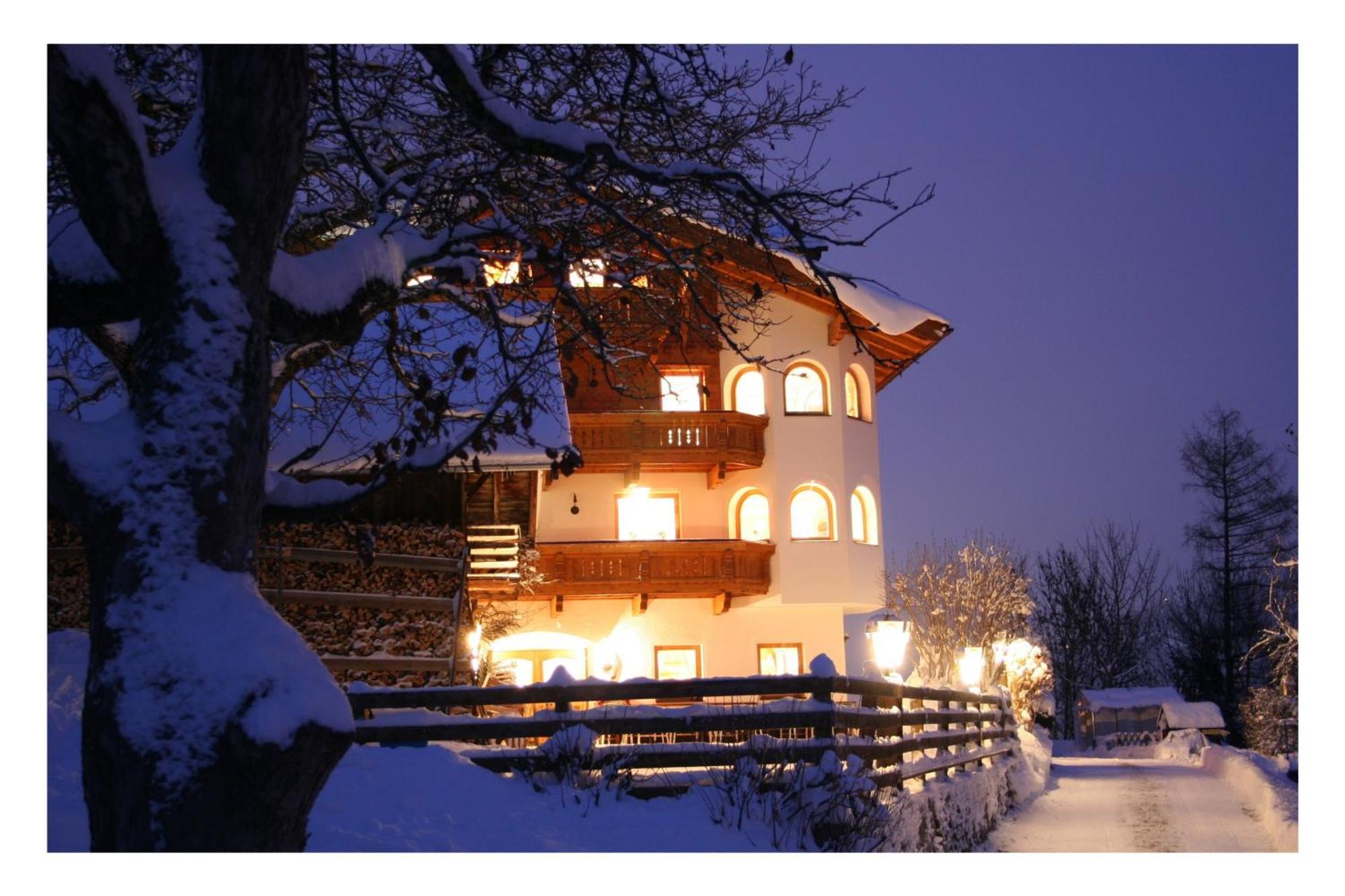 Gasthof Groebenhof Fulpmes Exterior foto